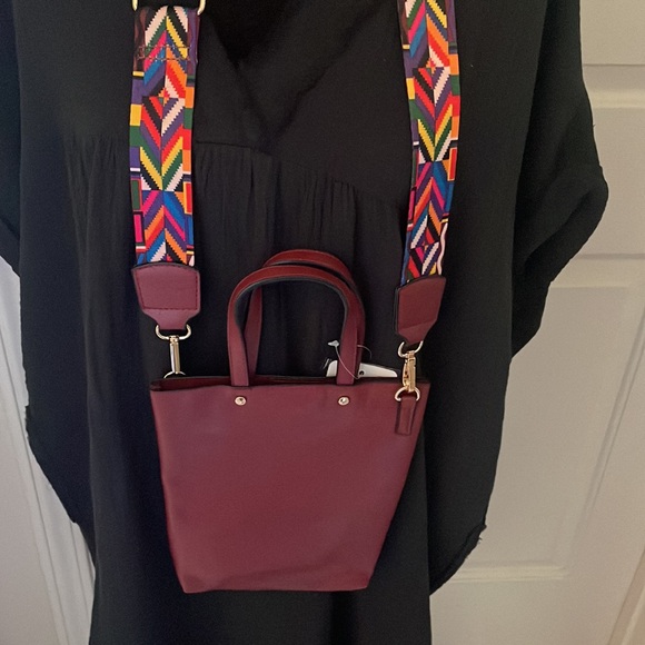 🎉♥️ NEW Marissa Satchel Crossbody Bag Purse Adjustable Reversible Purse Strap - Picture 2 of 3